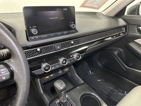 Certified 2022 Honda Civic LX image 27