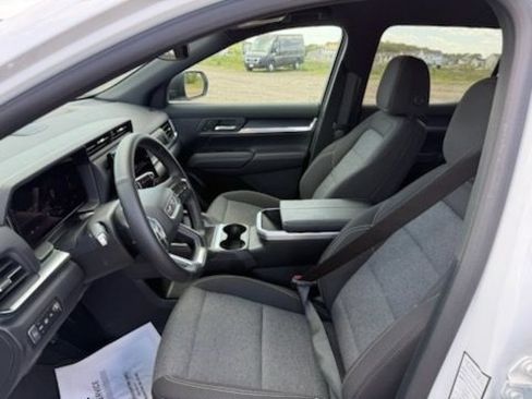 Used 2026 GMC Terrain Elevation FWD image 18
