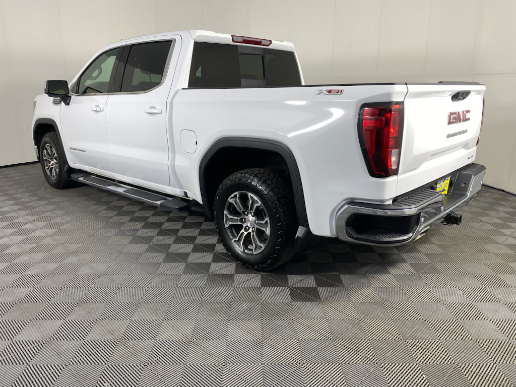 Used 2024 GMC Sierra 1500 SLE w/ Preferred Package AWD/4WD image 8