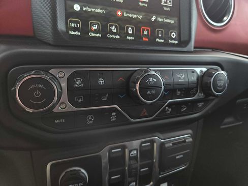 Used 2020 Jeep Wrangler Unlimited Rubicon AWD/4WD image 33
