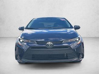 Used 2025 Toyota Corolla LE video 3