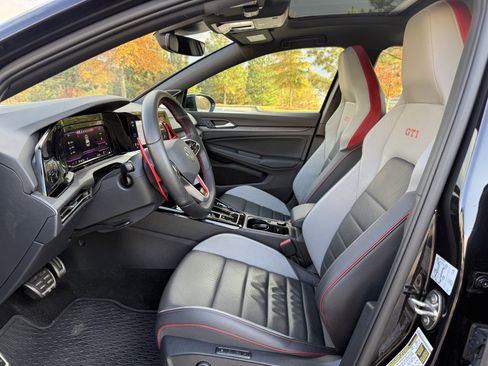 Used 2024 Volkswagen GTI SE w/ SE Leather Seats Package image 32