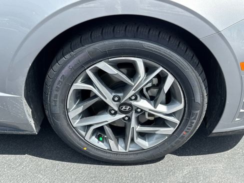 Used 2023 Hyundai Sonata SEL w/ Convenience Package FWD image 17