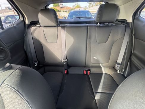 Used 2025 Buick Encore GX Preferred image 36