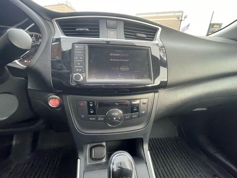 Used 2019 Nissan Sentra SV w/ Special Edition Package image 16