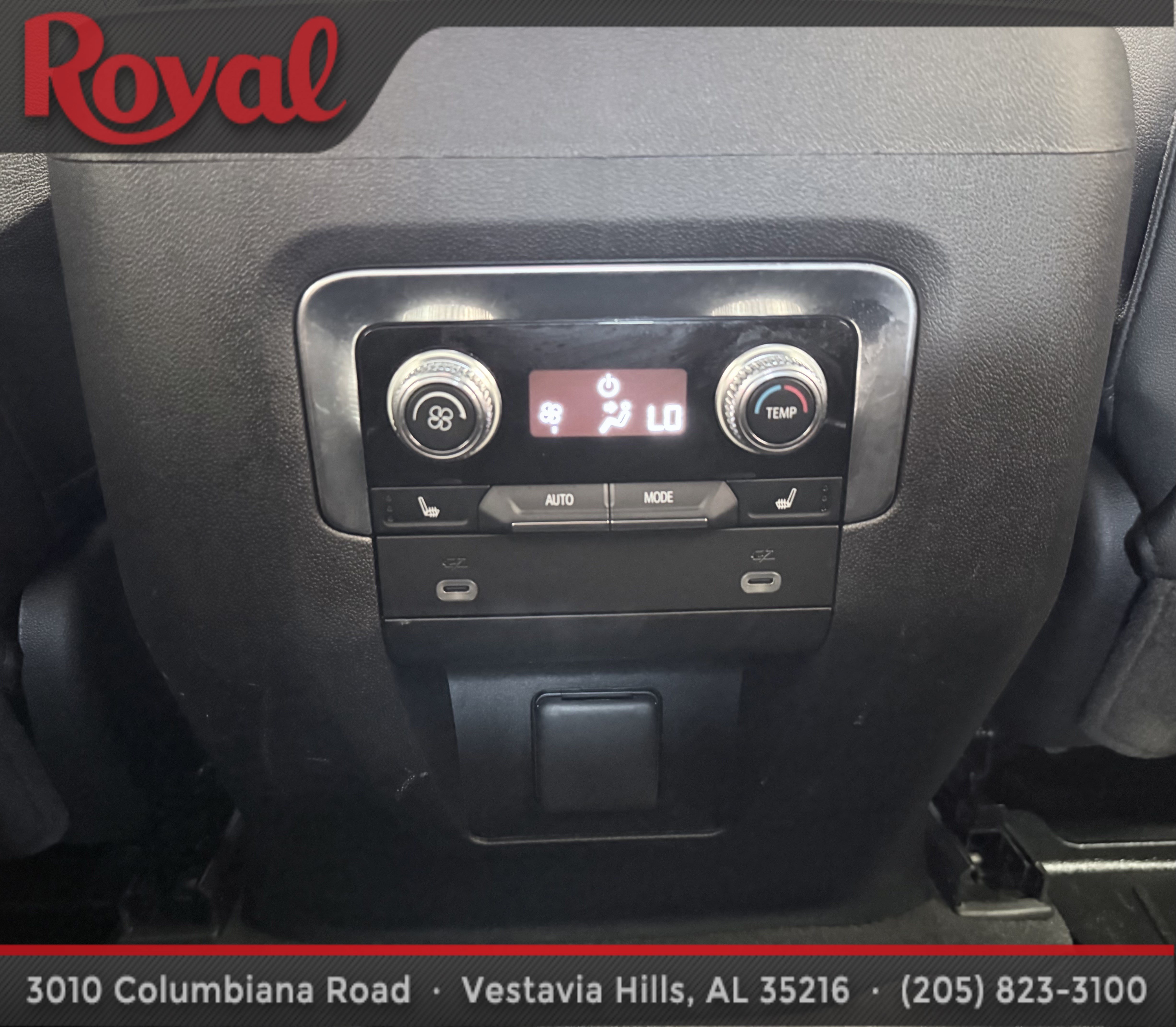 Used 2023 GMC Yukon AT4 AWD/4WD image 28