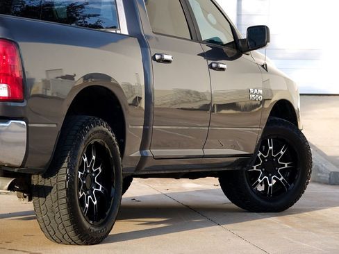 Used 2018 RAM 1500 Big Horn image 34