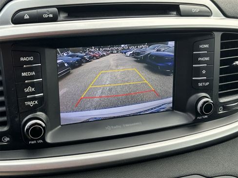 Used 2019 Kia Sorento EX image 22