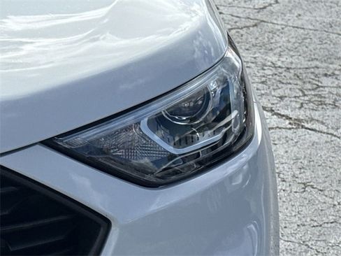 Certified 2022 Ford Edge SEL w/ Sport Appearance Package image 9