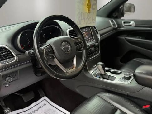 Used 2018 Jeep Grand Cherokee Limited AWD/4WD image 10
