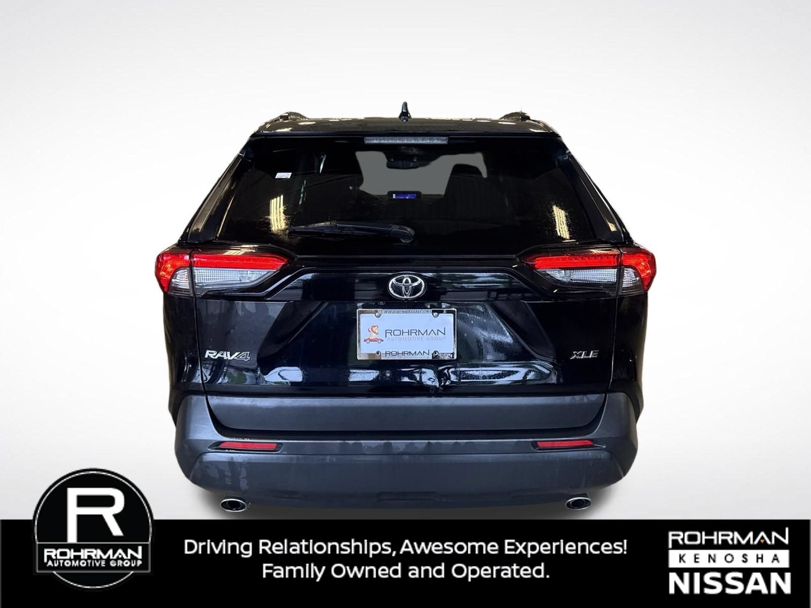 Used 2025 Toyota RAV4 XLE FWD image 4