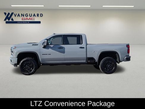 Used 2024 Chevrolet Silverado 2500 LTZ w/ LTZ Plus Package AWD/4WD image 4