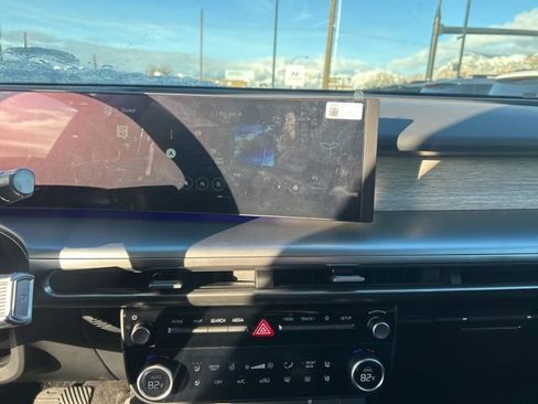 New 2026 Hyundai Ioniq 9 SEL image 18