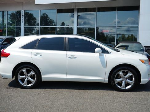 Used 2009 Toyota Venza AWD image 7