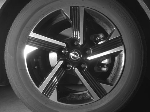 Used 2025 Nissan Sentra SV image 13