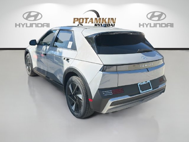 New 2027 Hyundai Ioniq 5 SE RWD image 7