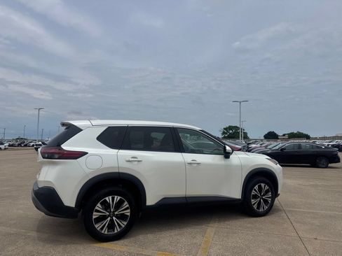 Certified 2023 Nissan Rogue SV FWD image 23