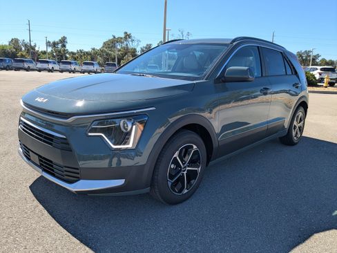 New 2026 Kia Niro EX image 9