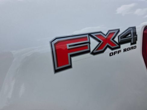 Used 2021 Ford F150 Lariat w/ Equipment Group 502A High AWD/4WD image 9