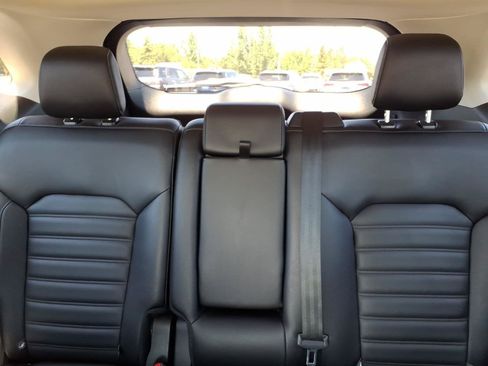 Used 2019 Ford Edge SEL w/ Equipment Group 201A AWD/4WD image 14