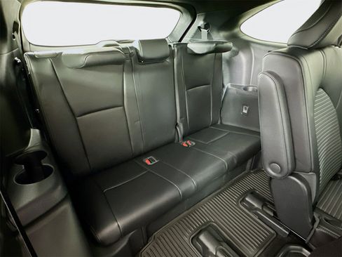 Certified 2023 Toyota Highlander XSE image 27