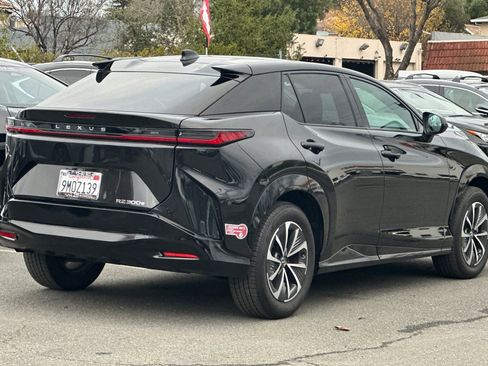 Used 2024 Lexus RZ 300e Premium image 4