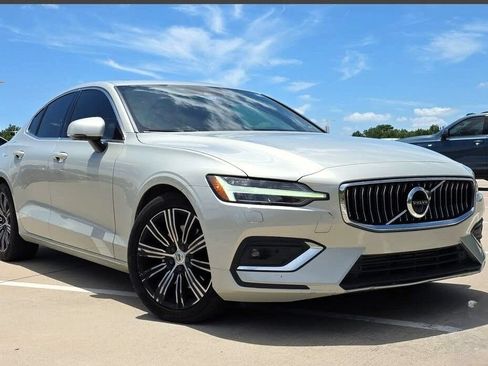Used 2020 Volvo S60 T5 Inscription FWD image 9