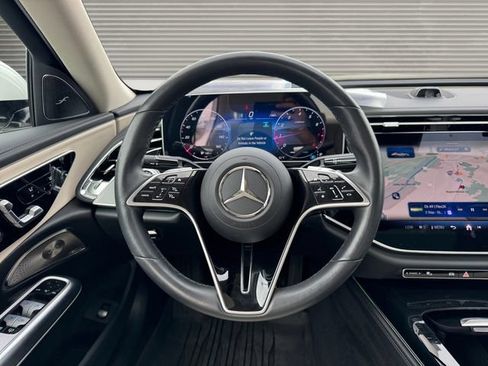 Used 2024 Mercedes-Benz E 350 4MATIC Sedan image 13