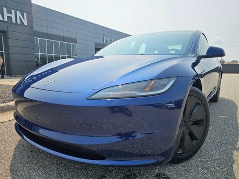Used 2024 Tesla Model 3 Long Range AWD/4WD image 1