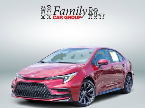Used 2026 Toyota Corolla SE FWD image 1