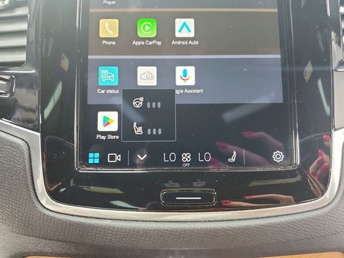 Used 2024 Volvo XC90 B5 Plus w/ Protection Package Premier image 33