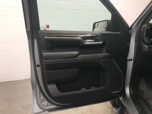 Used 2023 GMC Sierra 1500 Elevation image 9