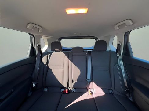 Used 2024 Nissan Rogue S AWD/4WD image 17