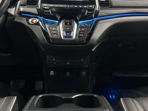 Used 2024 Honda Odyssey Elite image 26