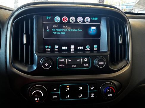 Used 2018 Chevrolet Colorado Z71 image 21