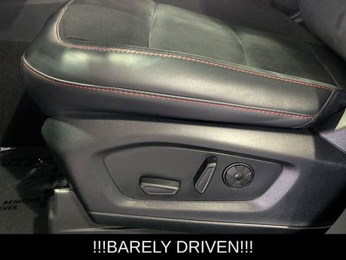 Used 2025 Ford Explorer ST image 12