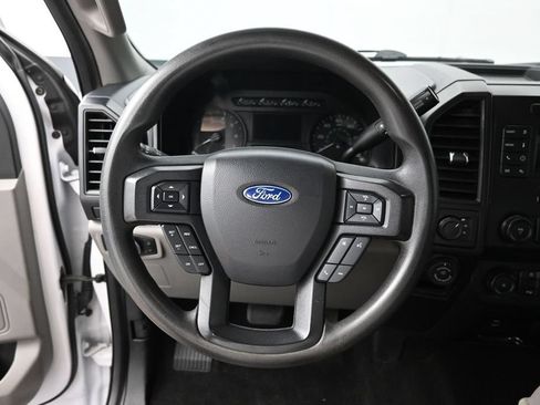 Used 2019 Ford F150 XL w/ Equipment Group 101A Mid AWD/4WD image 18