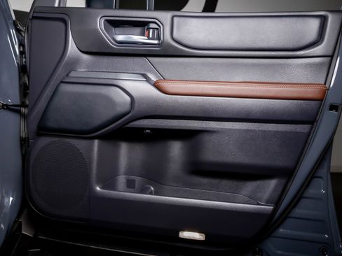 Used 2025 Toyota Land Cruiser w/ Premium Package image 40