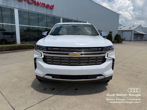 Used 2024 Chevrolet Suburban Premier AWD/4WD image 2