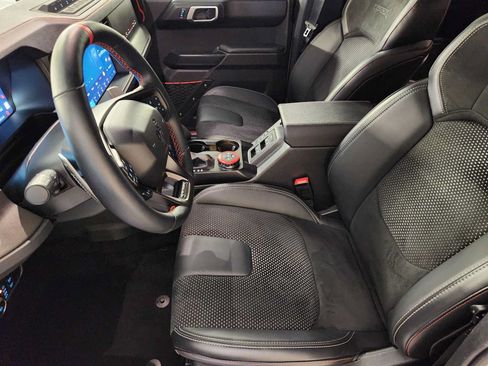 Used 2025 Ford Bronco Raptor AWD/4WD image 14