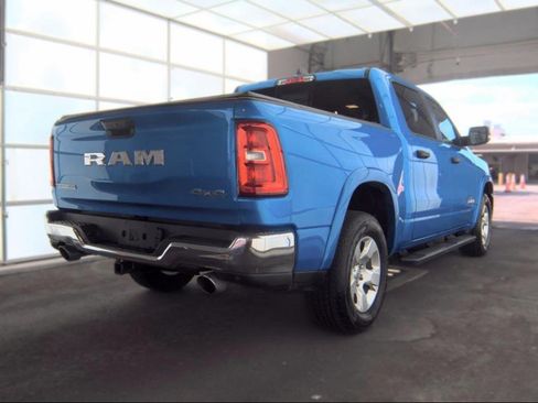 Used 2025 RAM 1500 Big Horn AWD/4WD image 4