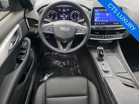 Used 2023 Cadillac CT5 Luxury RWD image 12