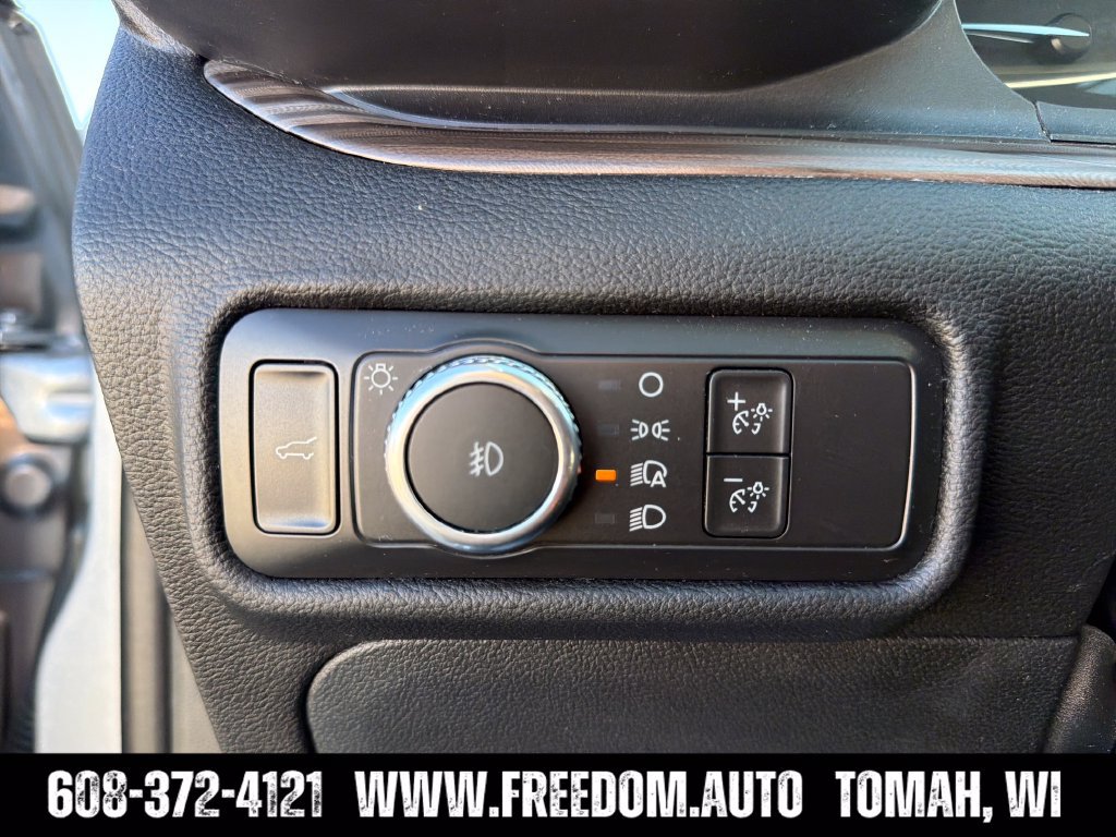 Used 2021 Ford Explorer Limited w/ Equipment Group 301A AWD/4WD image 22