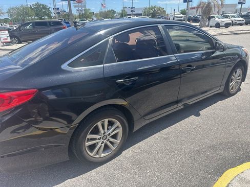 Used 2015 Hyundai Sonata SE image 5