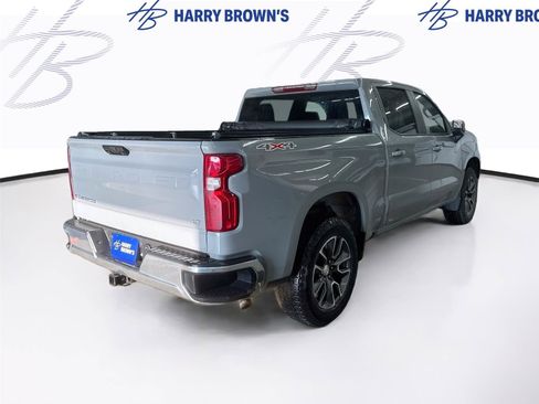 Used 2024 Chevrolet Silverado 1500 LT AWD/4WD image 10