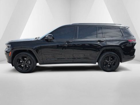 Used 2021 Jeep Grand Cherokee L Laredo image 4