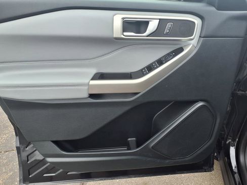 Certified 2023 Ford Explorer XLT w/ Equipment Group 202A image 12