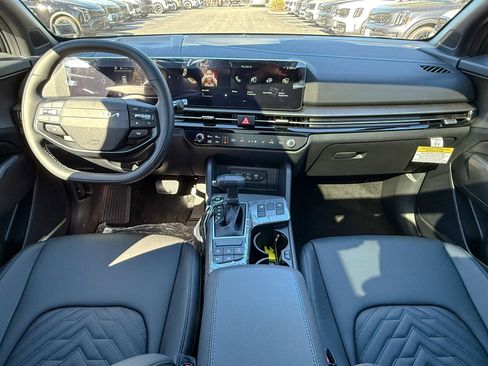 New 2026 Kia Sportage X-Line w/ X-Line Premium Package image 31