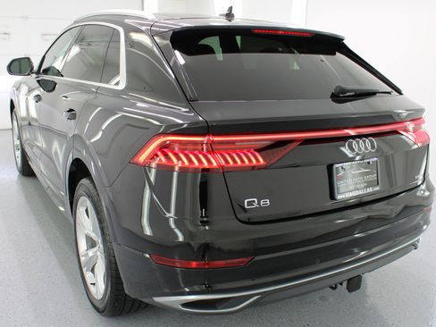 Used 2019 Audi Q8 Premium w/ Convenience Package image 7