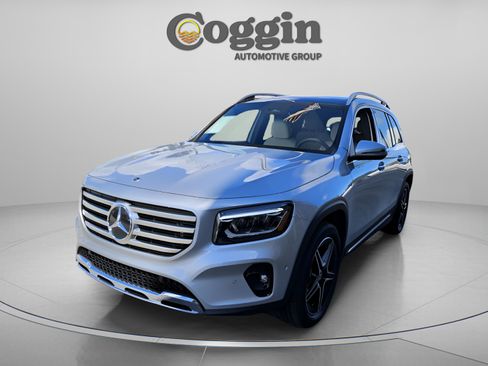 Used 2026 Mercedes-Benz GLB 250 image 1